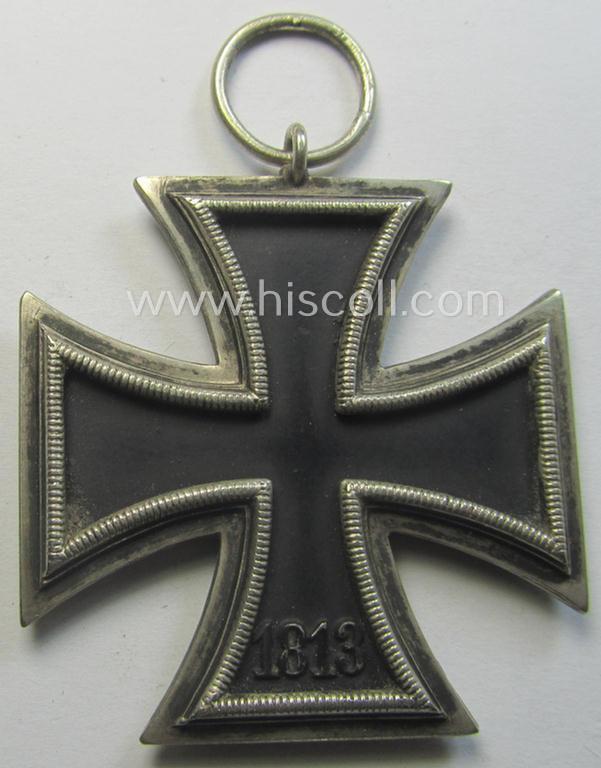 'EK II. Klasse' (or: iron cross 2nd class) being a 'variant'- and/or non-maker-marked specimen of the: 'runder Drei'- (ie. rounded-three-) pattern