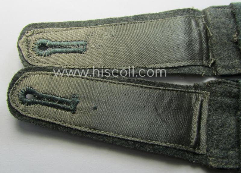 Pair of early- (ie. mid-war-) period WH (Heeres), 'M40'- (ie. 'M43-) pattern 'cyphered' NCO-type shoulderstraps (with 'Überschuben'!): 'Uffz. u. Mitglied des Festungsbau-Batallions 82'