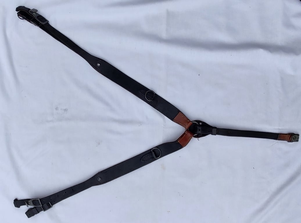 Reproduction 'Y' straps fro reenacting