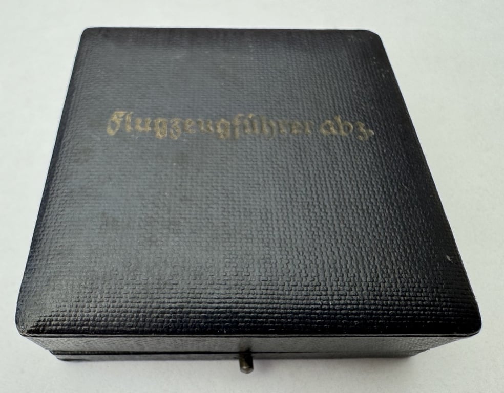 Luftwaffe Pilot's Badge by Brüder Schneider A.G., Wien, with Presentation Case