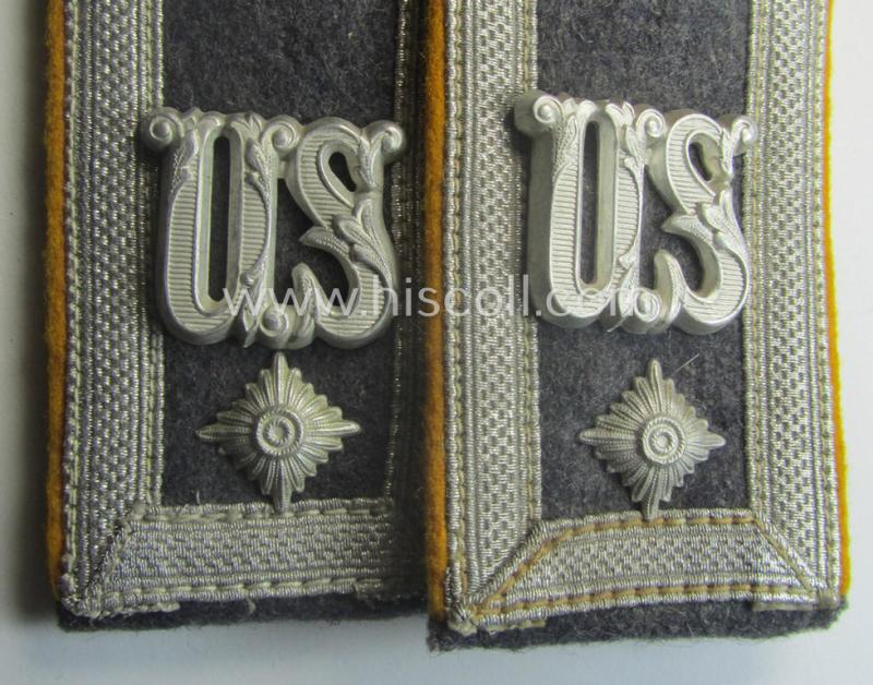 Very unusually seen, pair of WH (Luftwaffe) NCO-type, neatly 'cyphered' shoulderstraps as was intended for usage by a: 'Feldwebel der Flieger- o. Fallschirmjäger-Truppen u. Mitglied einer Unteroffiziersschule'