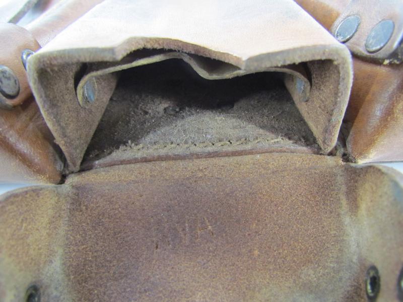WH/SS Brown K98 Ammunition Pouch