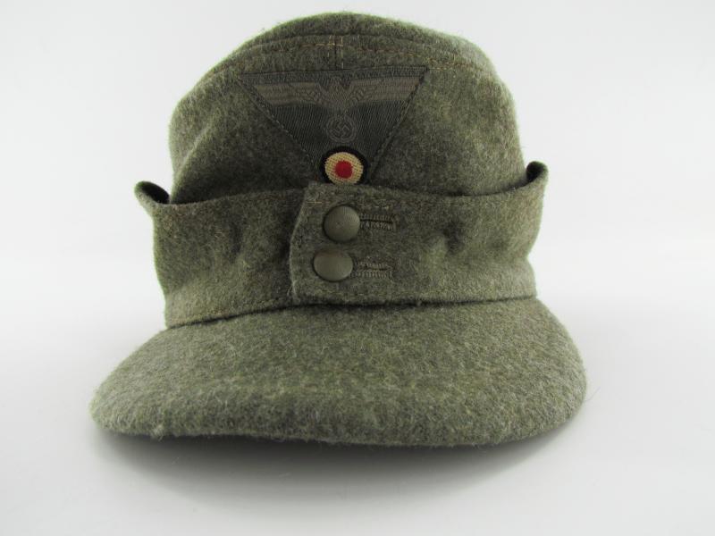 M43 Army (Heer) Field Cap ‘Einheitsfeldmütze’ with RBNr 1944.