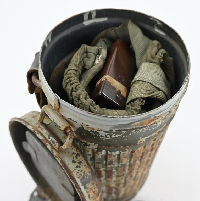 German WH Gasmask & Cannister with Winter Camouflage