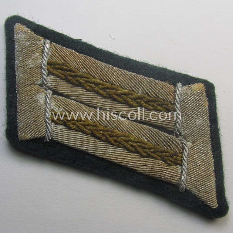 Truly used- and/or worn pair of WH (Heeres) officers'-type collar-tabs: 'Offizier der Kavallerie o. Aufkl.-Trpn.'