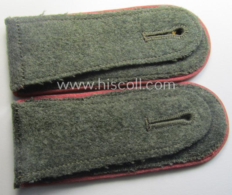 Pair of WH (Heeres) EM-type shoulderstraps: 'Soldat eines Panzerjäger-Abts.'