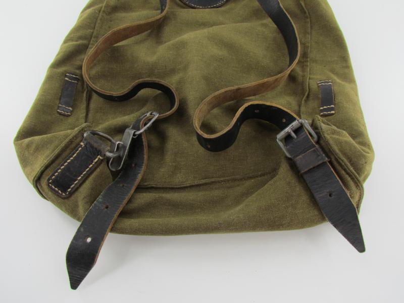 WH/SS Artillery Backpack RB Numbered