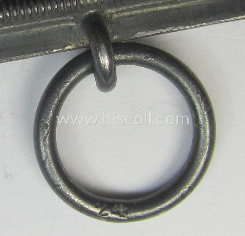 Attractive - and not that easily encountered! - 'Eisernes Kreuz II. Klasse' (ie. Iron Cross 2nd Class) being a clearly maker- (ie. '24'-) marked example as was produced by the: 'AG der Hanauer Plakettenhersteller'