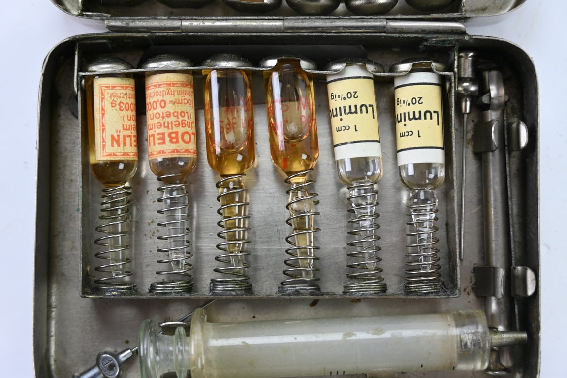 German WH Medical Set