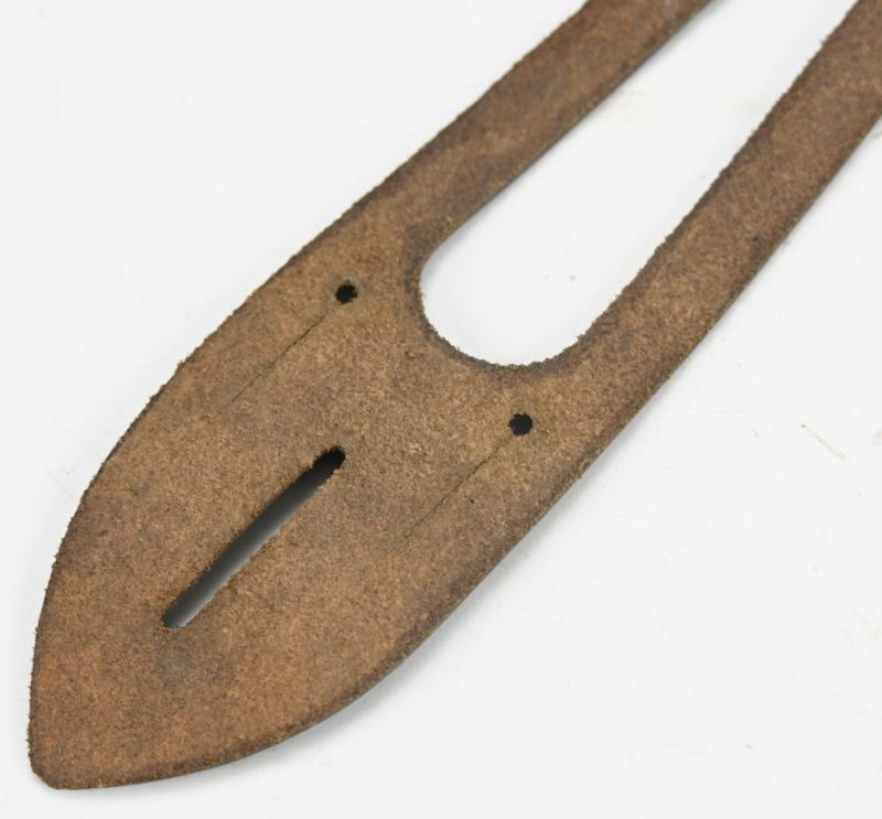 German WH CAG 1942 Binocular Button attachment Leather