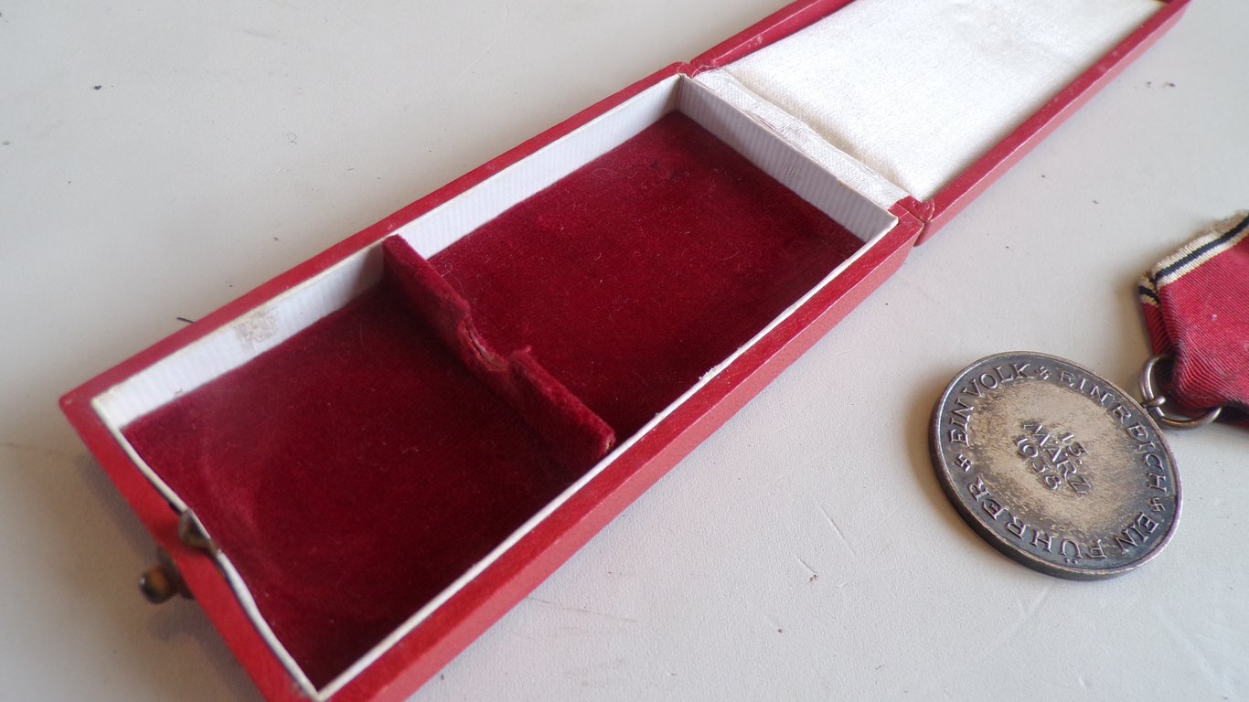Cased 13 March 1938 Commemorative Medal