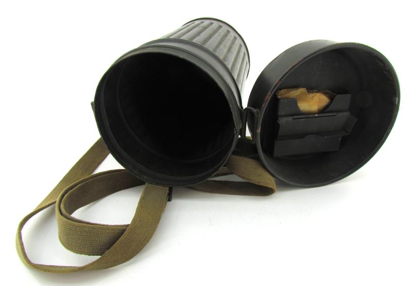 Reichswehr /Wehrmacht Early Short Gasmask Cannister ( complete )