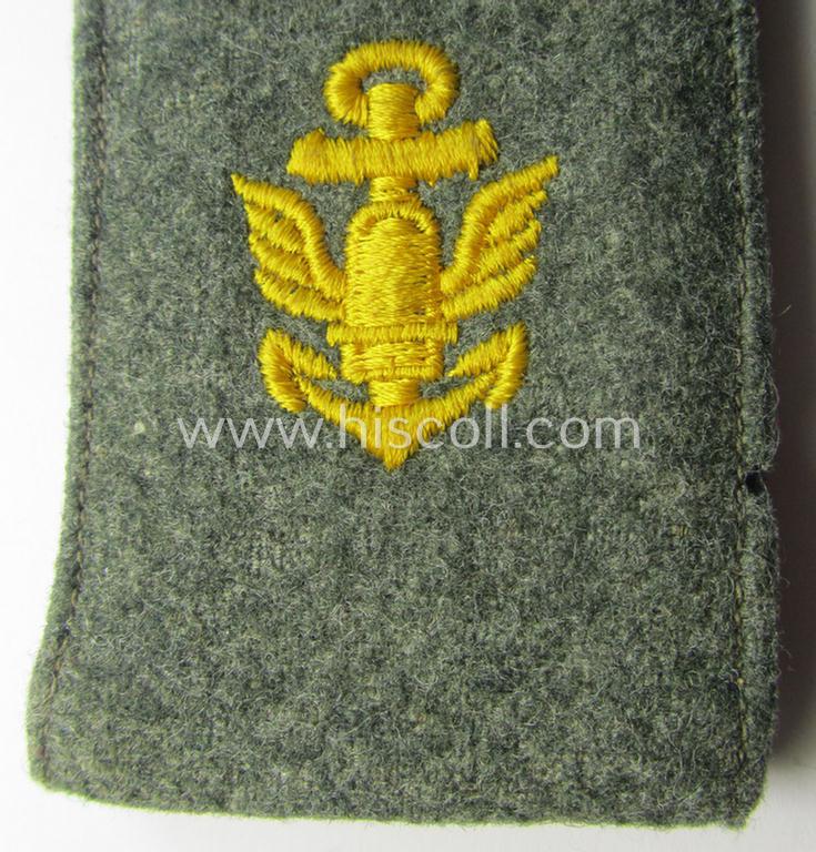 Single, WH (Kriegsmarine) 'cyphered' EM-type shoulderstrap: 'Soldat eines Küsten-Artillerie-Rgts. o. Abtlgs.'