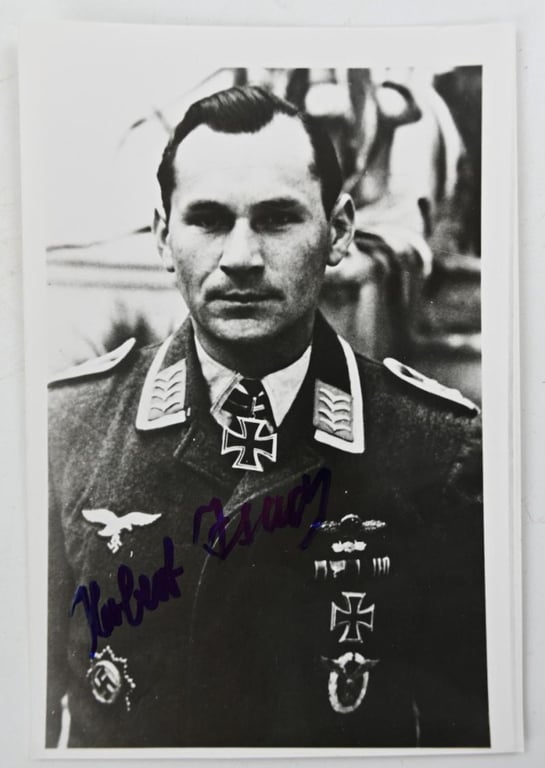 Signature of Luftwaffe KC Recipient 'Herbert Isachsen'