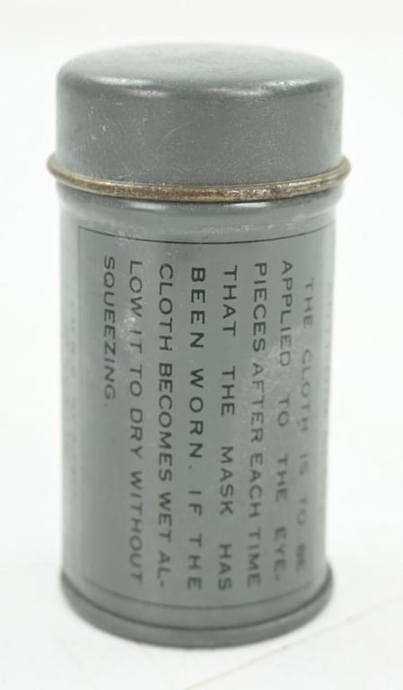 US WW2 Anti-Dim Gasmask Tin Can
