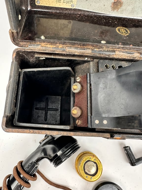 Nice original German WW2 FF33 Field Telephone (Feldfernsprecher 33) 1942