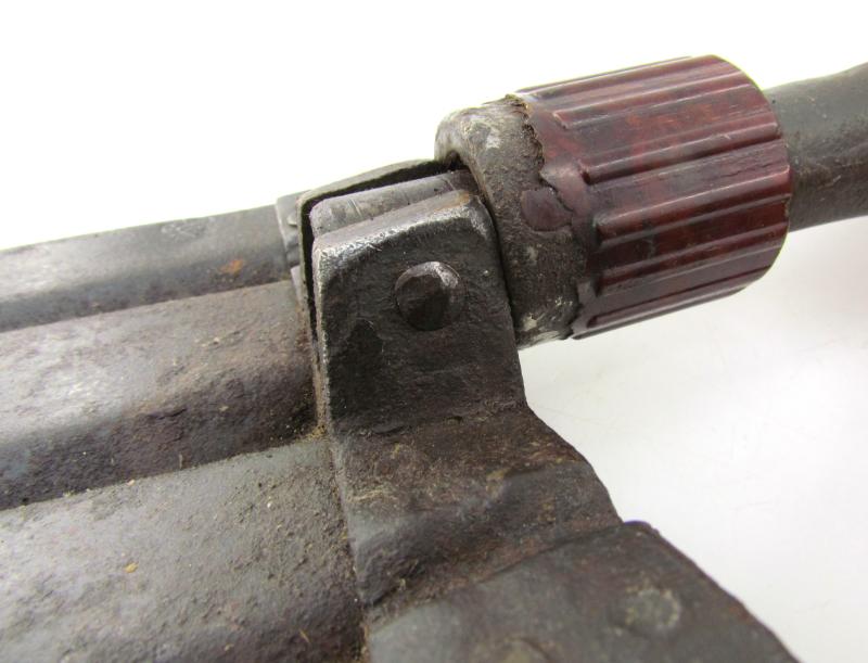 German Folding E-tool (Klappspaten) by Voss & Schröder