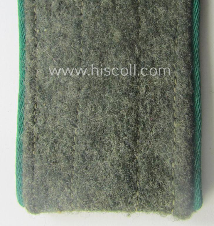 Single, WH (Heeres) later-war period- (ie. 'simplified'- ie. 'M44-'-pattern-) EM-type shoulderstrap: 'Soldat der Jäger- o. Gebirgsjäger-Trpn.'