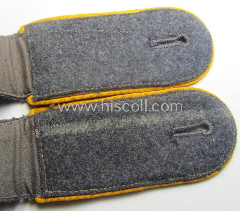 Pair of WH (Luftwaffe) EM-type shoulderstraps as intended for usage by a: 'Soldat der Flieger- o. Fallschirmjäger-Trpn.' and that comes in a hardly used- nor worn, condition