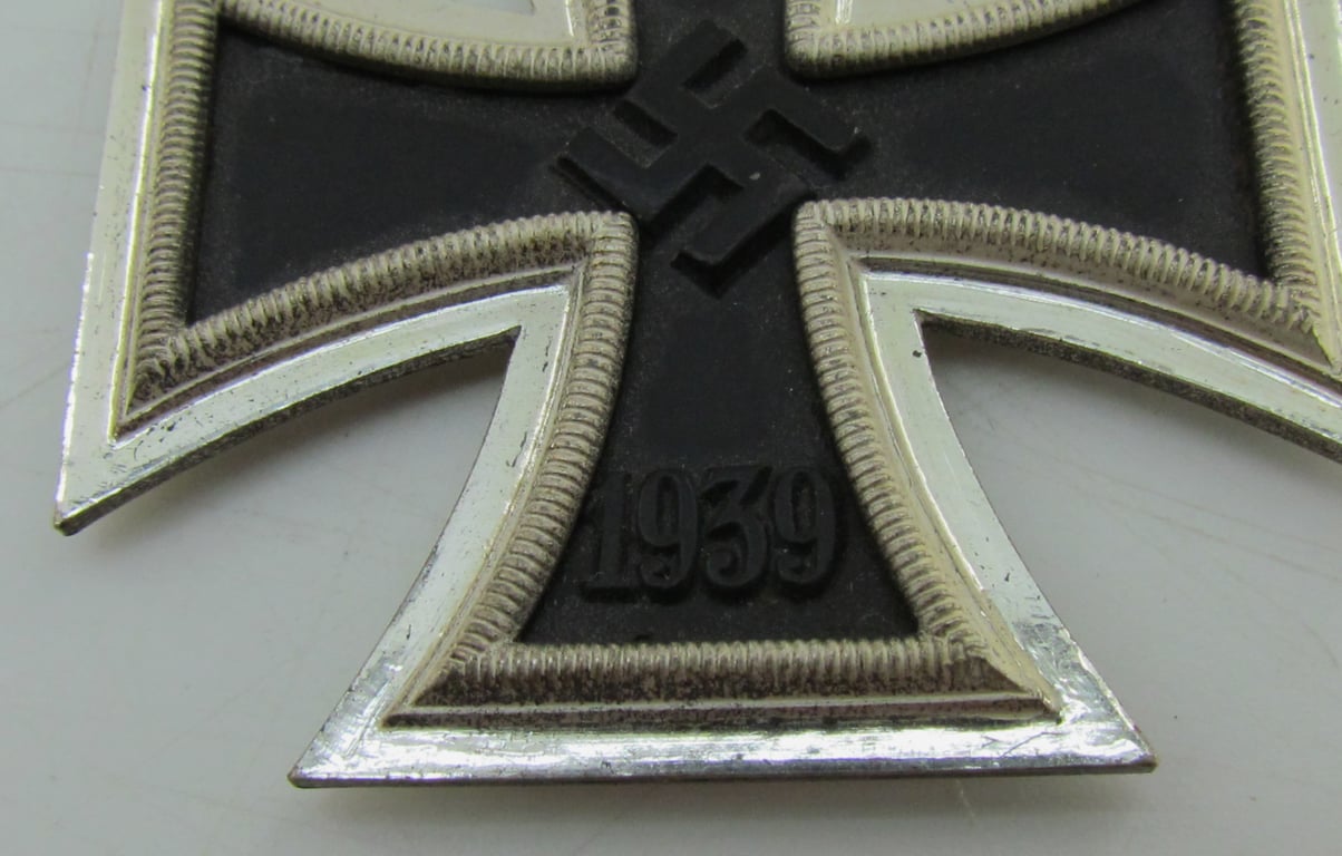 Iron Cross 2nd Class 1939 (Eisernes Kreuz 2. Klasse) – Maker 13 Gustav Brehmer