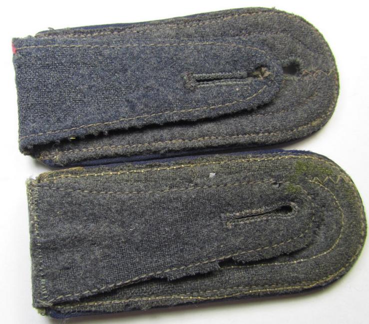 Neat - and/or fully matching! - pair of WH (Luftwaffe) NCO-type shoulderstraps, as piped in the darker-blue-coloured branchcolour as was intended for - and clearly used by! - an: 'Oberfeldwebel der Sanitäts-Truppen'