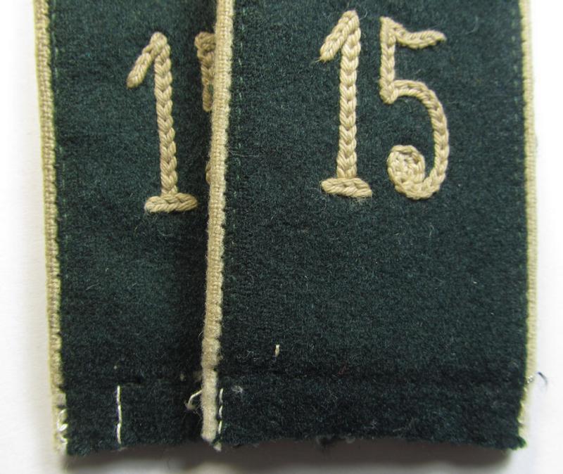 Attractive - and fully matching! - pair of WH (Heeres) early-war-period- (ie. 'M36'- (ie. 'M40'-) pattern and/or rounded-styled) neatly 'cyphered' EM-type shoulderstraps as was intended for a: 'Soldat des Infanterie-Regiments 15'