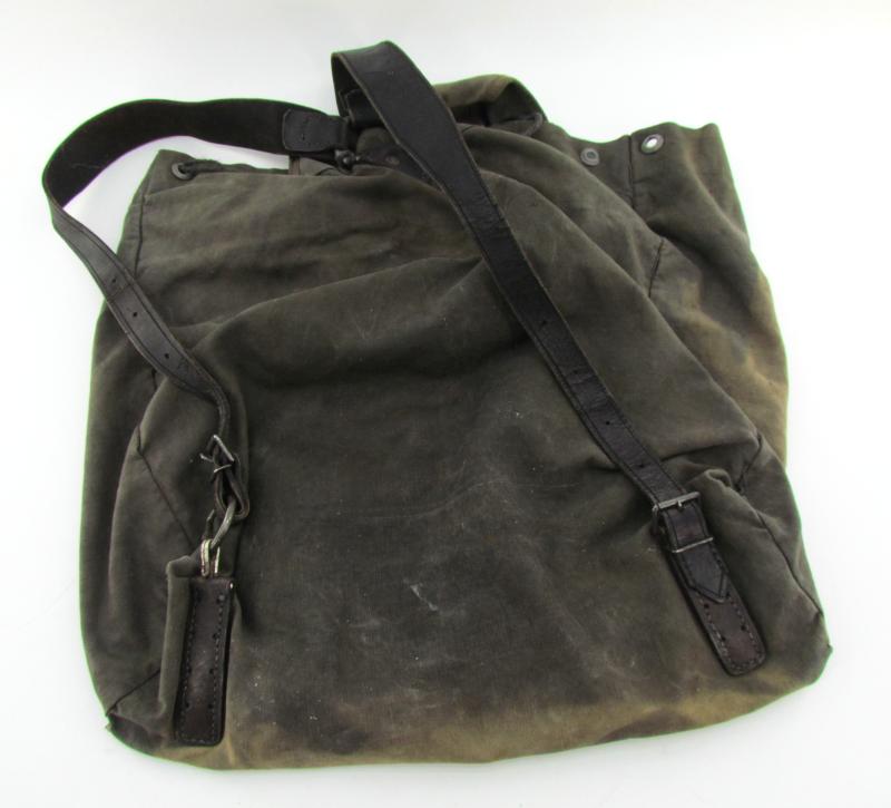 DRK 'Helferin' Uniform Complete with Shoes