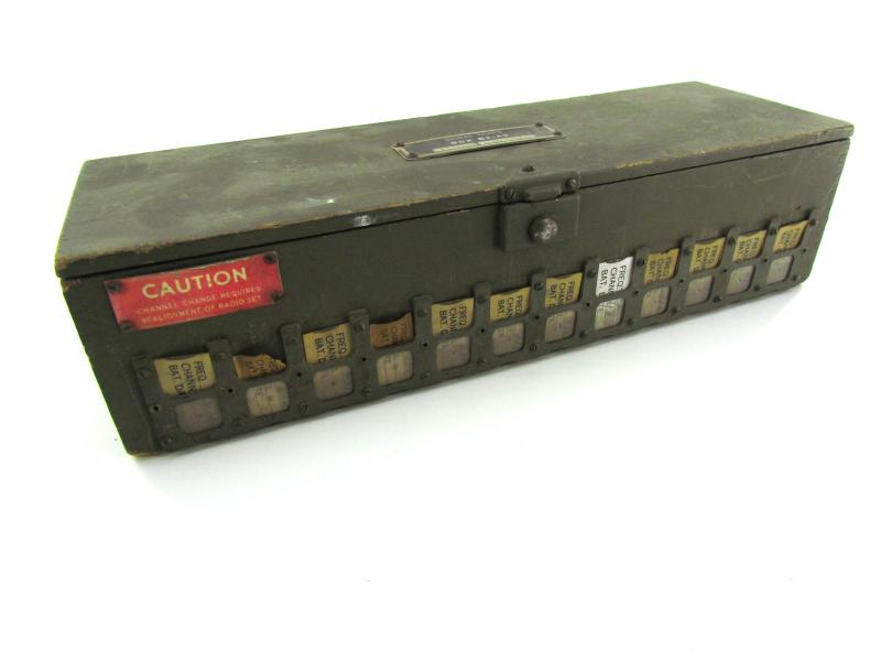 US WWII Signal corps box BX-49 for the BC611