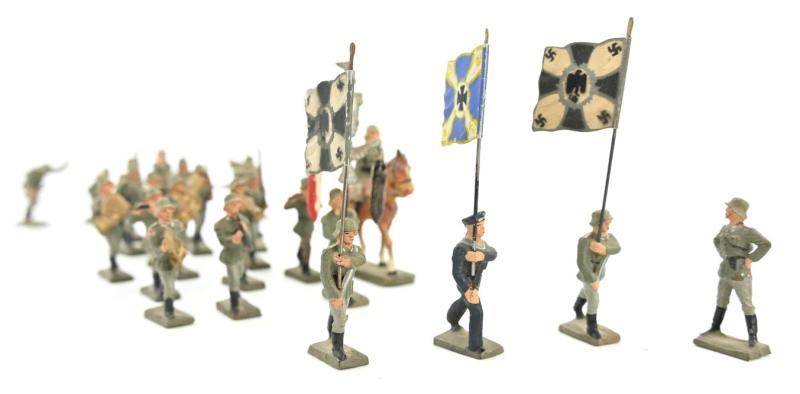 German Lineol Toy Figure Set