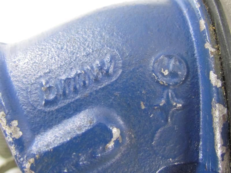 WH/SS Gasmask Cannister With M38 Gasmask and Filter