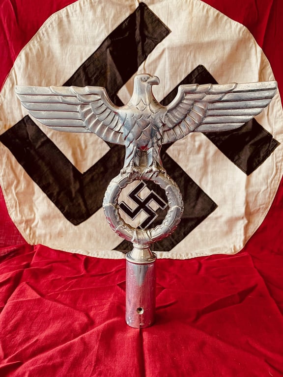 FANTASTIC ORIGINAL 1930s WWII GERMAN NSDAP POLITICAL LEADERS FLAG POLE EAGLE FINIAL