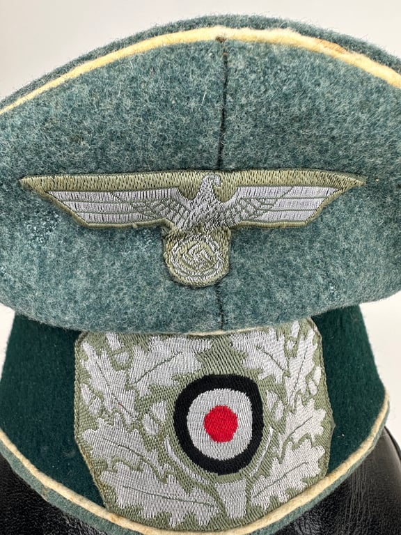 Untouched Heer Infanterie officer crusher Feldmutze.