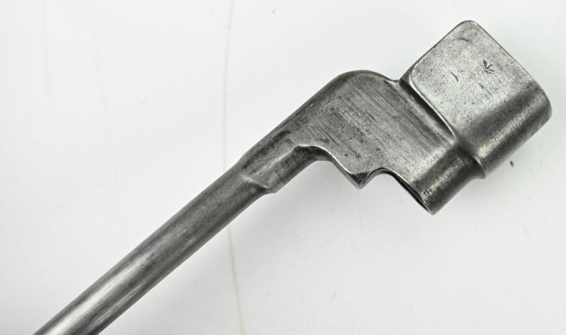 British WW2 Spike Bayonet with Frog