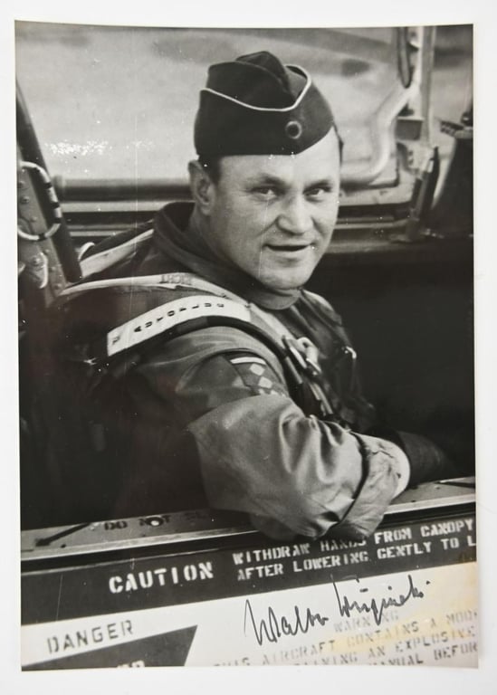 Signature of Luftwaffe KC-OLC Recipient 'Walter Krupinski'