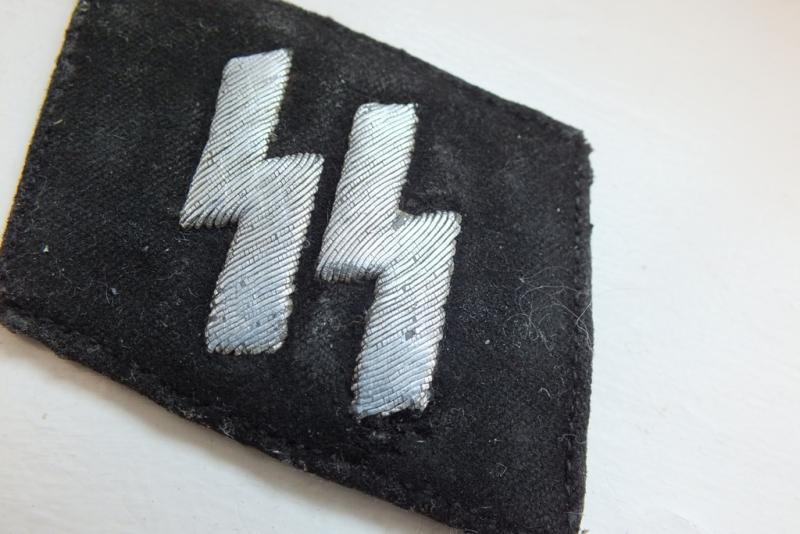Waffen SS bullion style NCO  collar tab