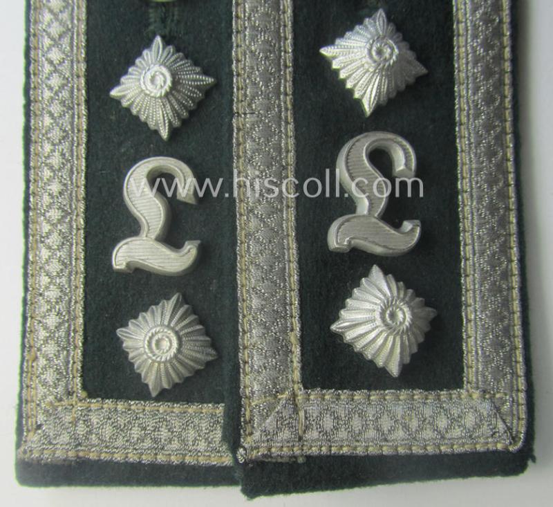 Pair of WH (Heeres) NCO-type (ie. 'M36- o. M40'-pattern- and/or 'pointed-styled'), neatly 'cyphered' shoulderstraps as was intended for usage by an: 'Oberfeldwebel einer Infanterie Lehr-Bataillons o. Rgts.'