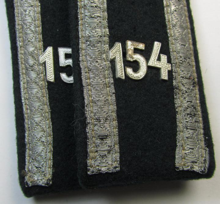 Neat - and fully matching! - pair of WH (Heeres), early-war-period- (ie. 'M36 o. M40'-pattern and 'pointed styled') 'cyphered' NCO-type shoulderstraps as was intended for - and worn by! - an: 'Unteroffizier des Infanterie-Regiments 154'