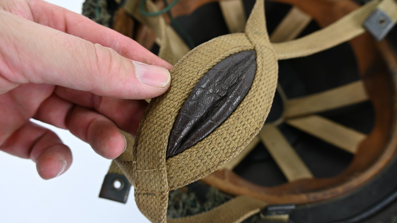 British WW2 Paratrooper Combat Helmet BMB 1944