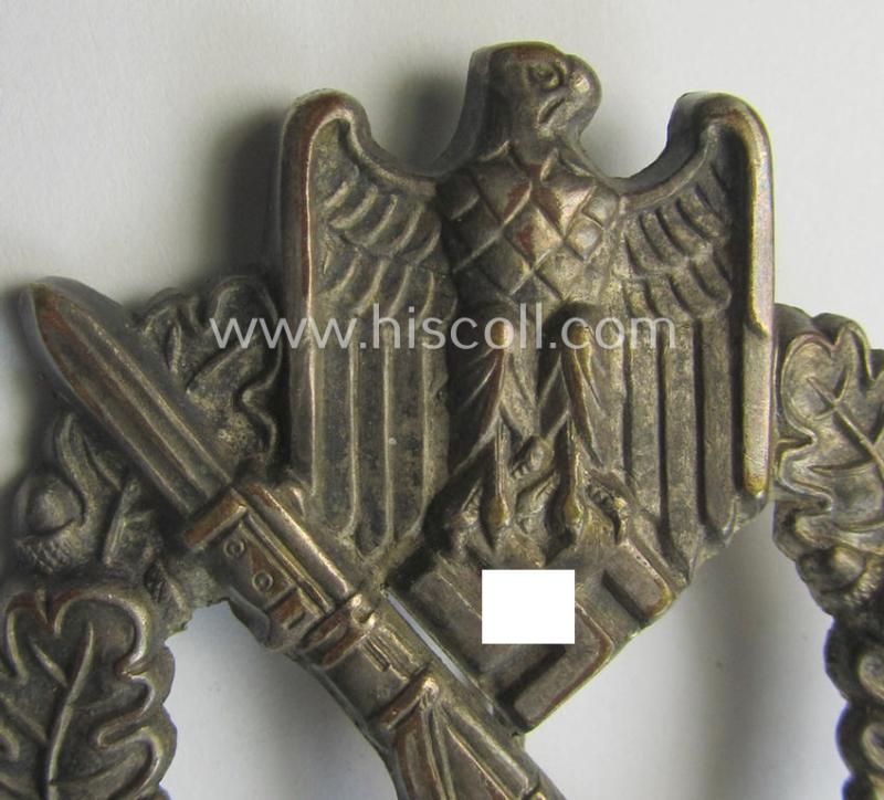 Hollow-back, 'Infanterie Sturmabzeichen in Silber' as was executed in 'Buntmetall' by: 'Schauerte & Höhfeld'