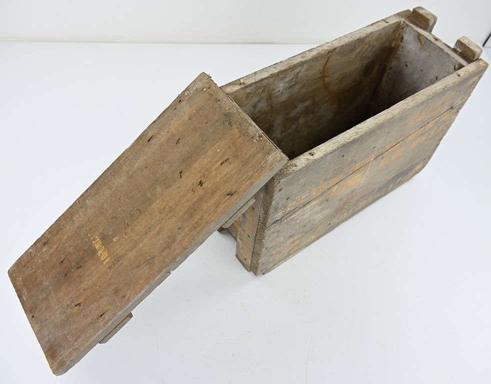 US WW2 60mm Mortar Rounds Ammo Box