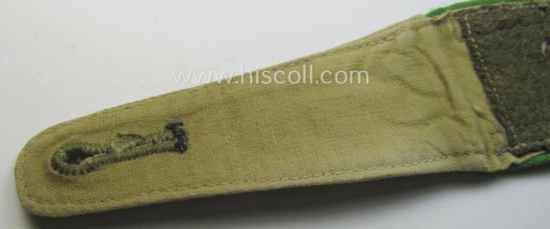 Single - but nevertheless very rarely encountered! - WH (Heeres) 'tropical' (ie. truly 'DAK'-related!) NCO-type shoulderstrap as was intended for an: 'Unteroffizier der Panzer-Grenadier-Truppen'