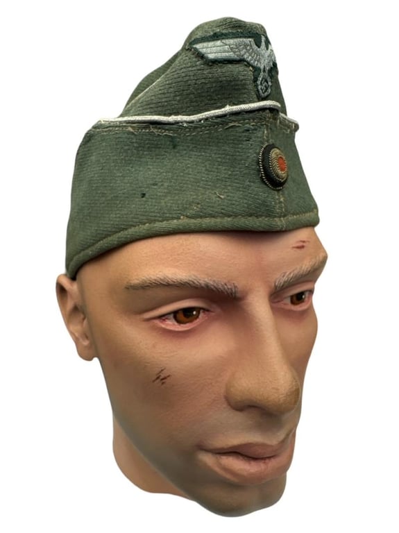 Wehrmacht ( Heer ) officer M34 overseas cap