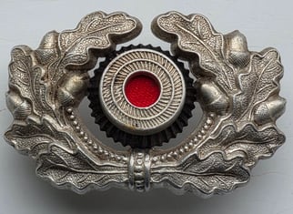 WWII German metal cap wreath