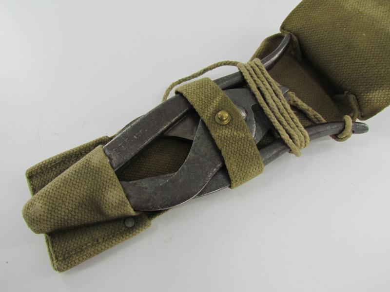 British WWII Wire Cutter in ( Blancoed ) Webbing Cover