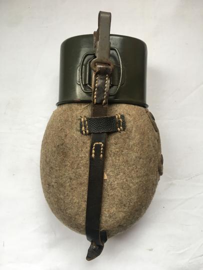 WH (Heer) M31 Canteen and Cup -44-
