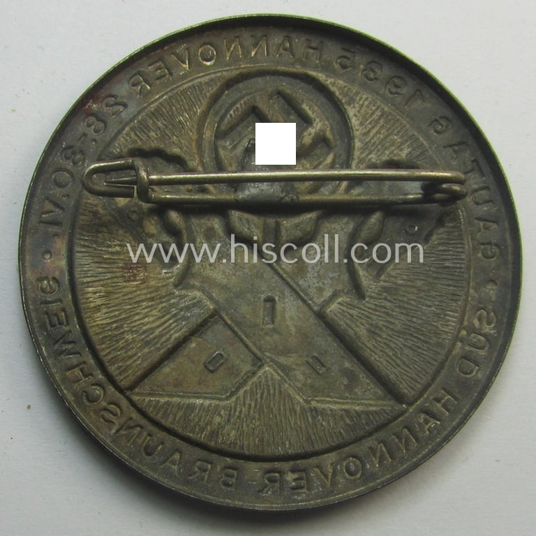 Detailed and pronounced, silverish-grey-coloured, N.S.D.A.P.-related day-badge (ie. 'tinnie' or: 'Veranstaltungsabzeichen') as was issued to commemorate the: 'Gautag 1935 - Hannover - 28.-30-1935 - Süd-Hannover-Braunschweig'