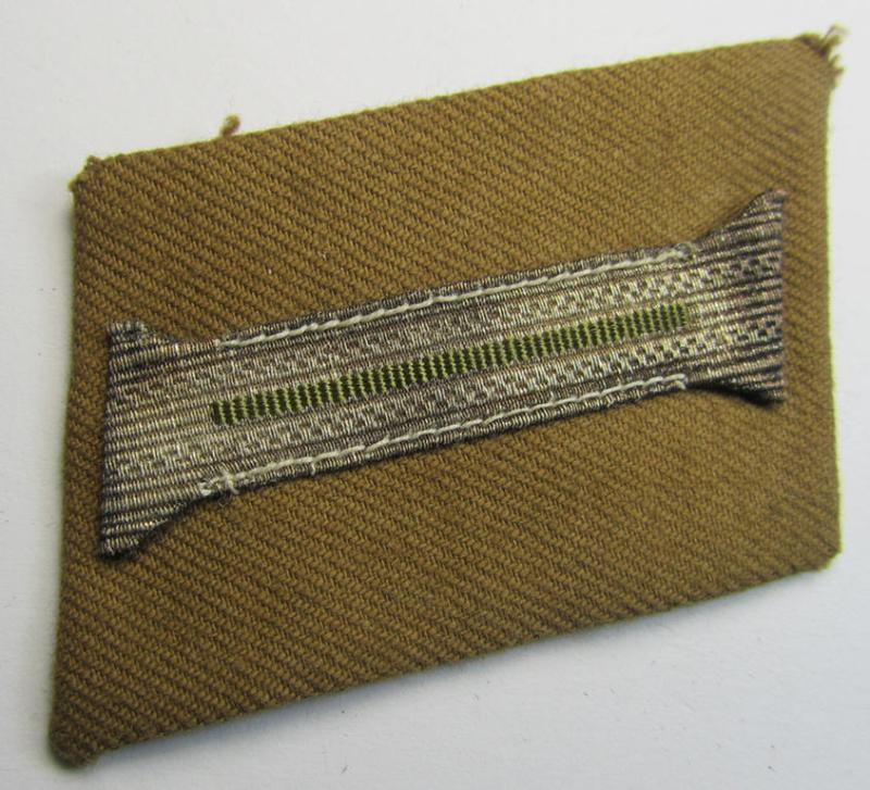 Attractive - very early-period- and fully matching! - pair of N.S.D.A.P.-type collar-patches (ie. 'Kragenspiegel für pol. Leiter') as was intended for usage by an: 'N.S.D.A.P.-Ortsgruppenleiter' and that comes in a wonderful condition