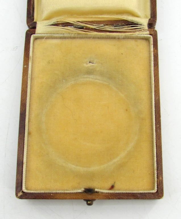 Watch box from the Alpina-Gruen watch factory