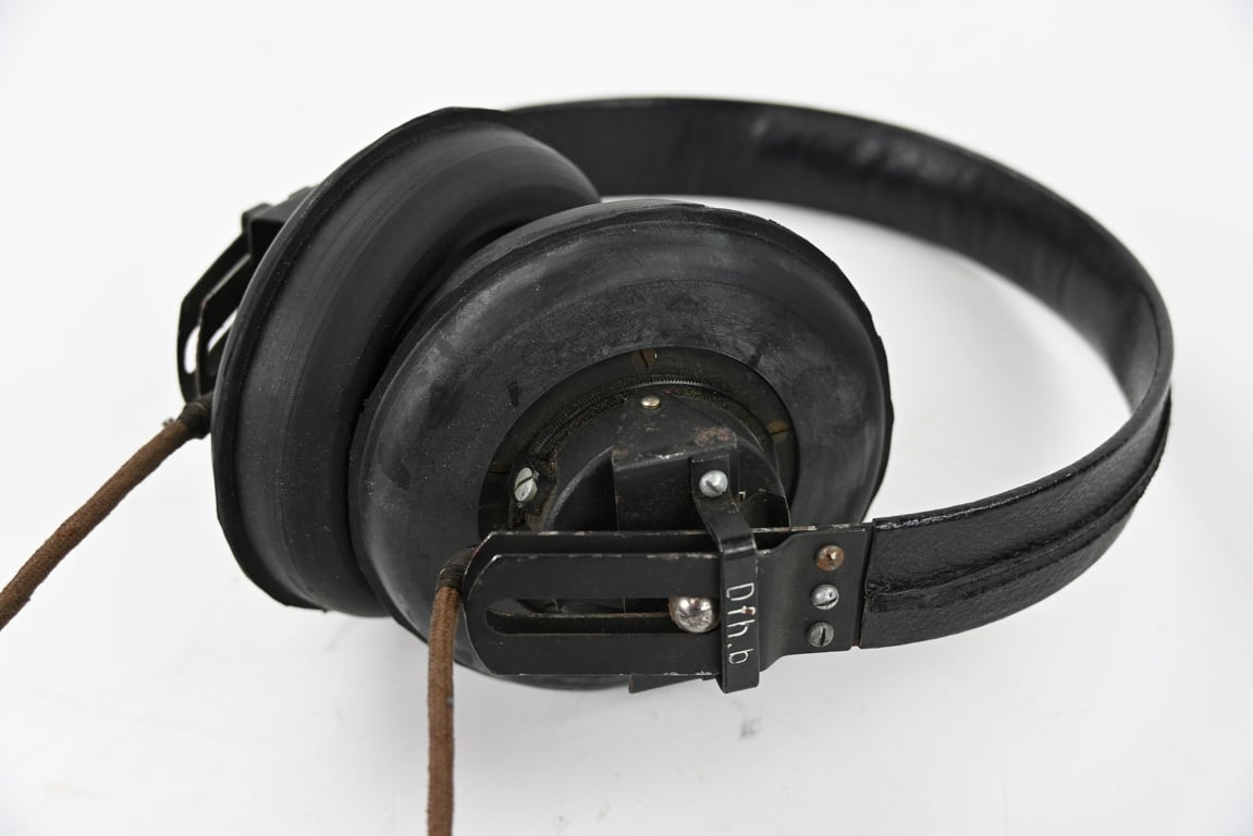 German WH Panzer Headphone 'Dfh.b'