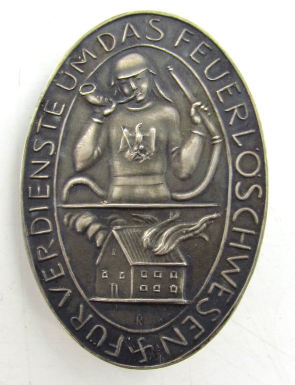 Rare German Silver "Erinnerungzeichen für Verdienste um das Feuerlöschwesen" in case